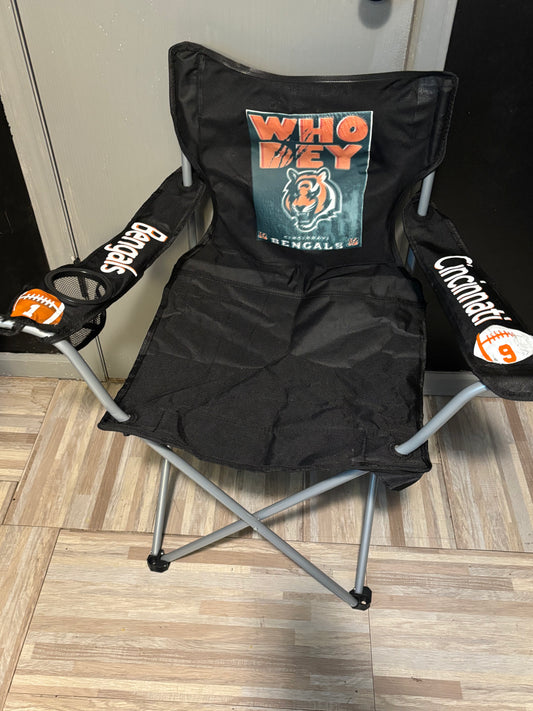 Personalized folding chair